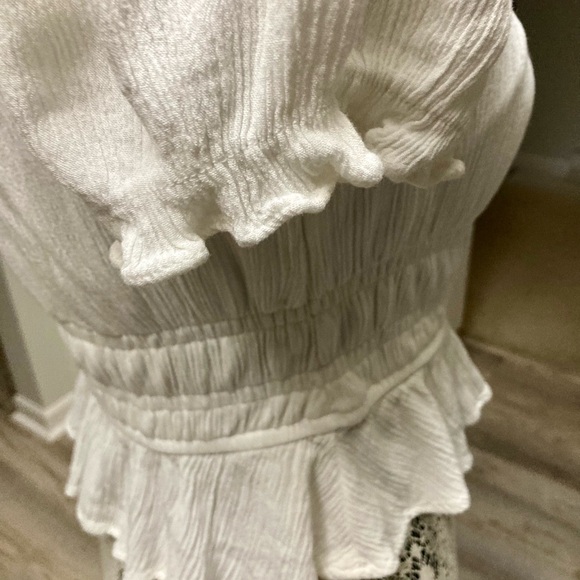 Streetwear Society White Ruffle Cropped Blouse - Picture 4 of 8